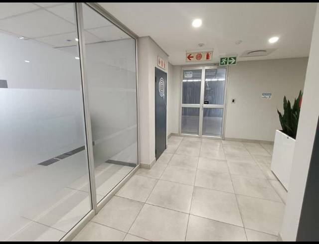BUSINESS PROPERTY TO RENT IN WELTEVREDEN PARK
